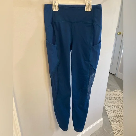 Lululemon Sole Training 7/8 Tight Poseidon Blue US 4 - Picture 4 of 8